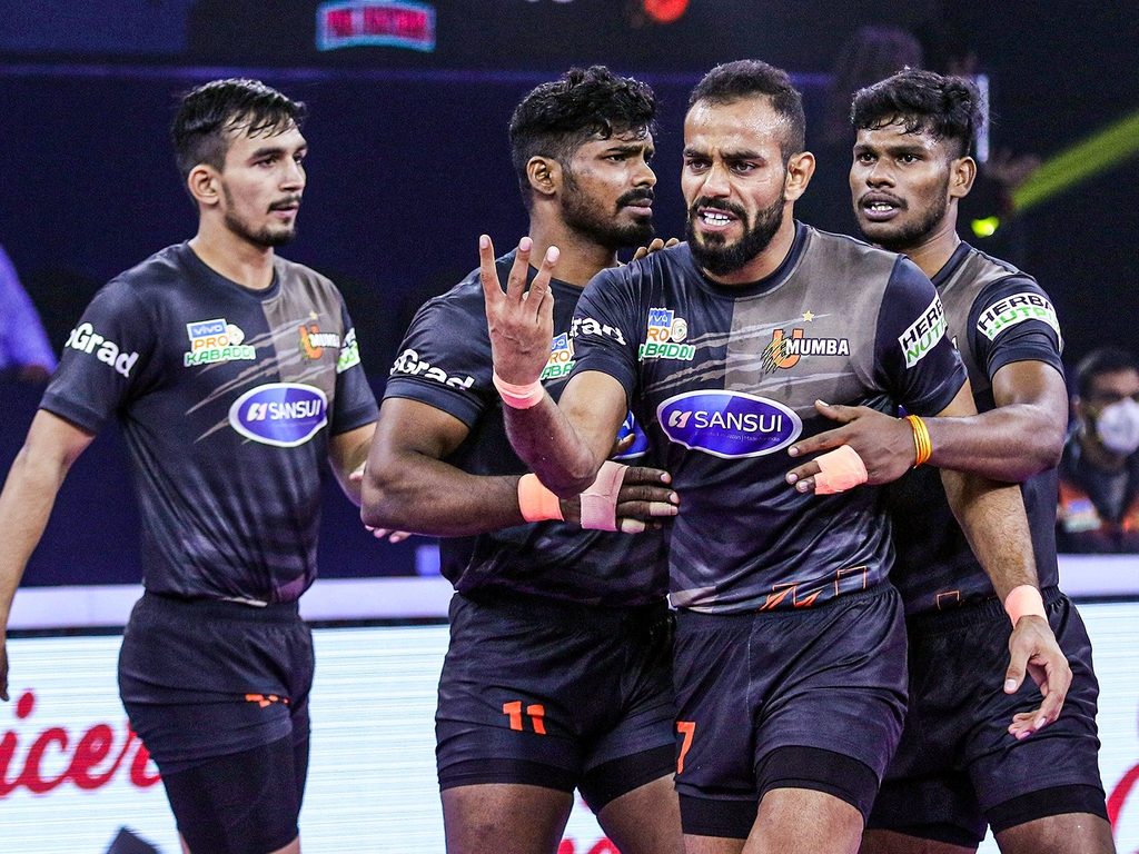 Panthers Players Lead Their Team Into The Stadium Background