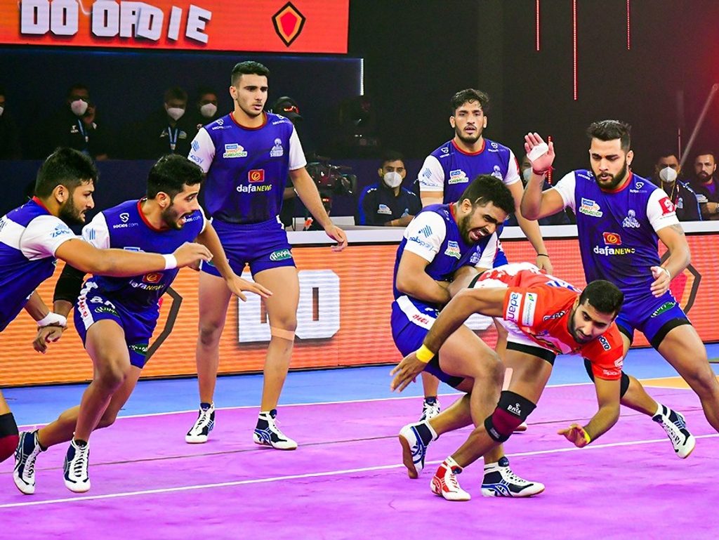 Pro Kabaddi: Gujarat Fortunegiants beat Haryana Steelers 47-37