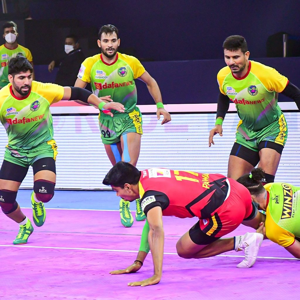 PKL 2021-22: Jaipur Pink Panthers beat Patna Pirates 38-28, Bengaluru beat  Gujarat to move on top