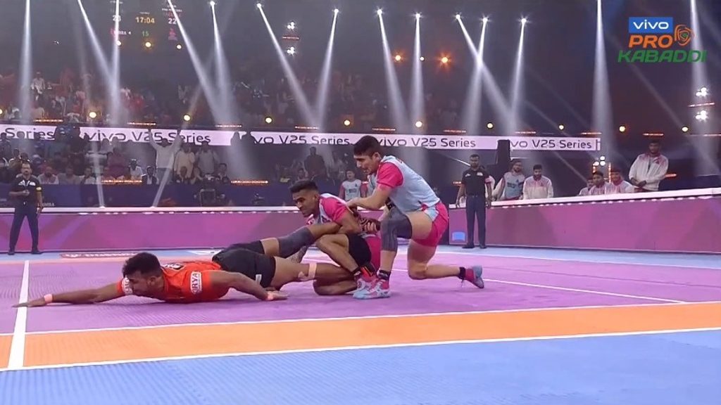 Moment Of The Day Ashishs All Out Raid November 7 Vivo Pro Kabaddi