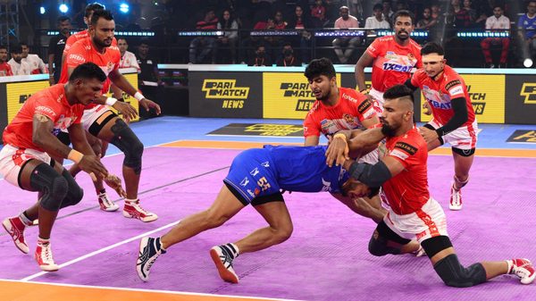 PKL 9: Ashish's Last-second Raid Hands U Mumba Thrilling Win over