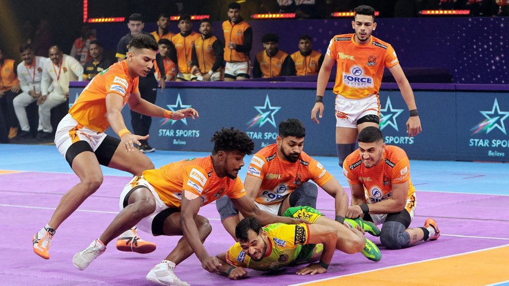 Puneri Paltan Beat Patna Pirates 37-21 In Semi-Final 1 Of Pro Kabaddi ...