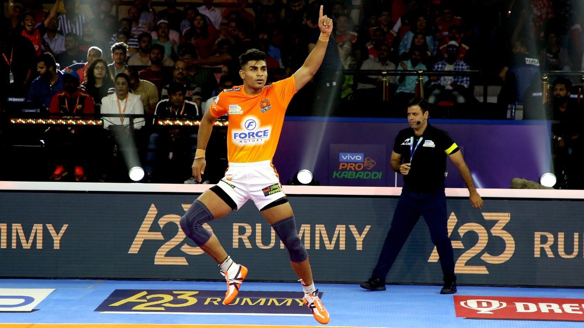 Aslam Inamdar sits on the summit for most bonus points in a Pro Kabaddi ...