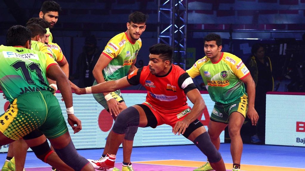 Bengaluru Bulls edge Patna Pirates in the last raid of a thriller