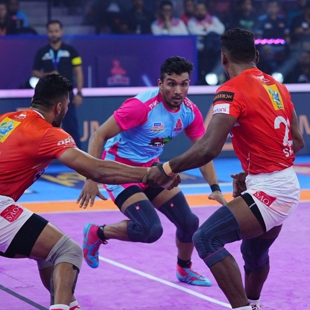 Pro Kabaddi 2022 Highlights: Jaipur Pink Panthers 25-18 Gujarat Giants -  Rahul, Bhavani & Arjun hand Jaipur third win in a row - Sportstar