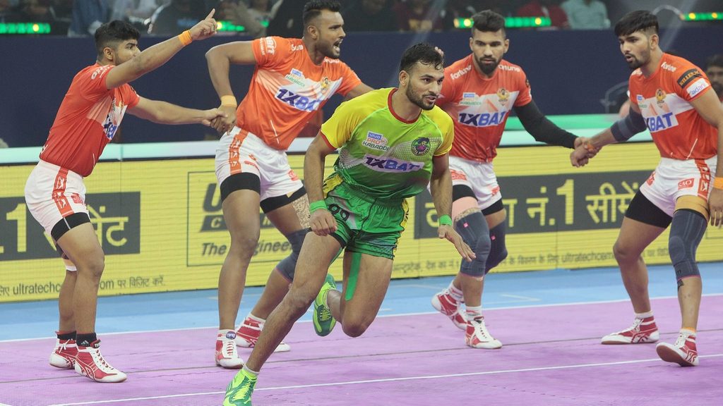 Sachin Helps Patna Pirates Beat Gujarat Giants In Vivo Pro Kabaddi Season 9